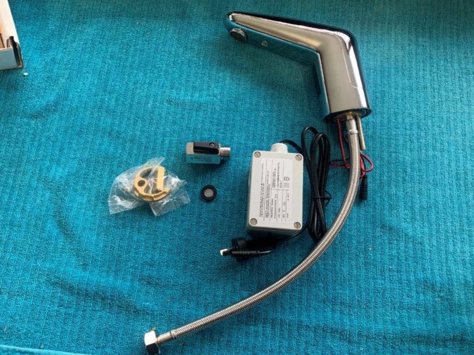 1 x Presto Sensor Basin Tap (Unused)