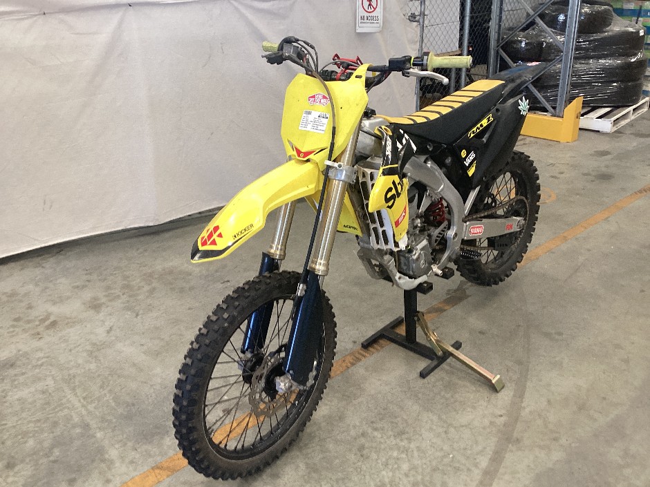 Suzuki RMZ Dirt bike Petrol