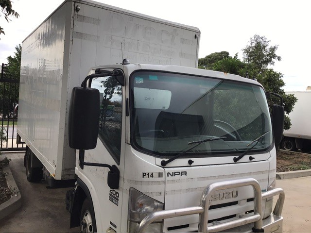 2013 Isuzu NPR 200 Medium 4x2 Pantech