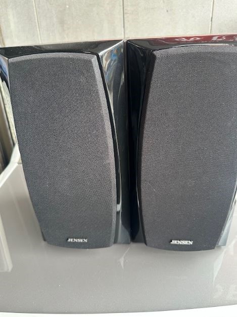 CLOSING DOWN SALE: Jenson Speakers
