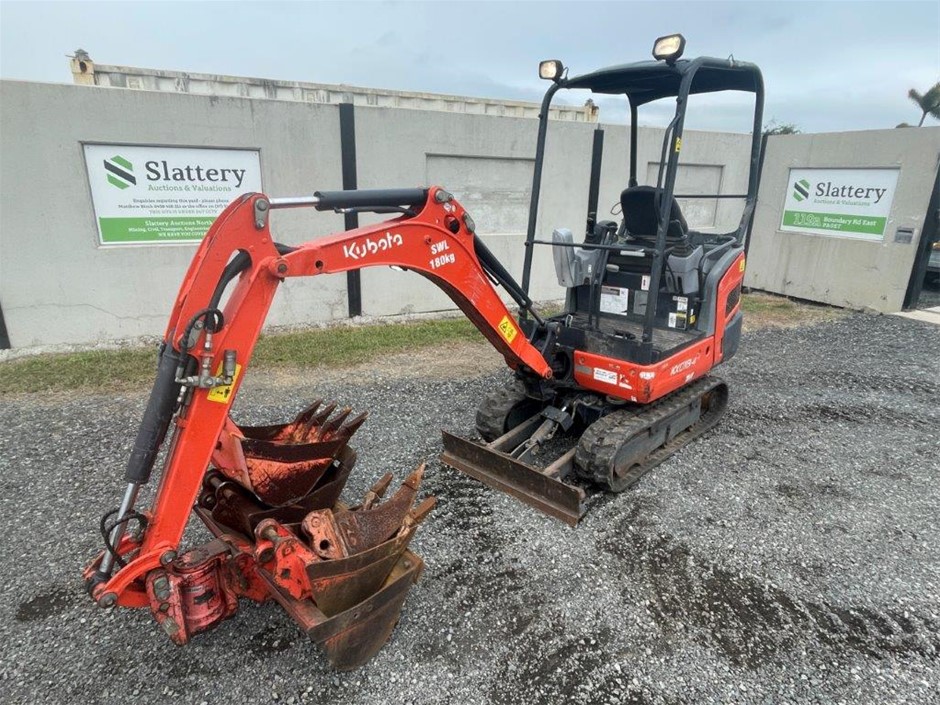 <p><strong>Kubota KX018-4 Mini Excavator</strong></p>