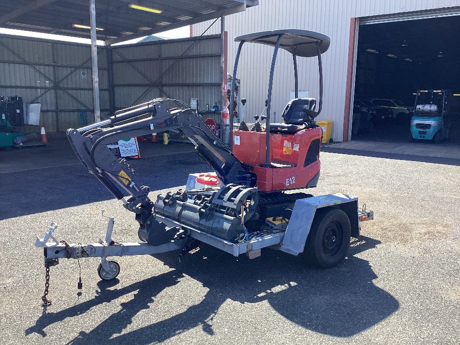 <p>2022 UHI E12 1.2T All-Electric Mini Excavator</p>