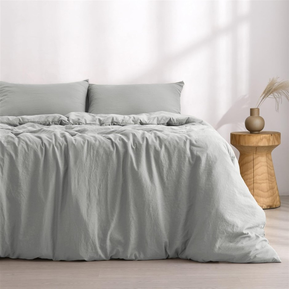 DREAMAKER Double Microfiber Quilt Cover Set.