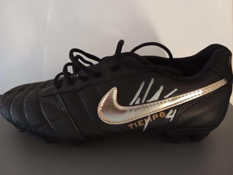 DUSTY MARTIN SIGNED NIKE FOOTBALL BOOT