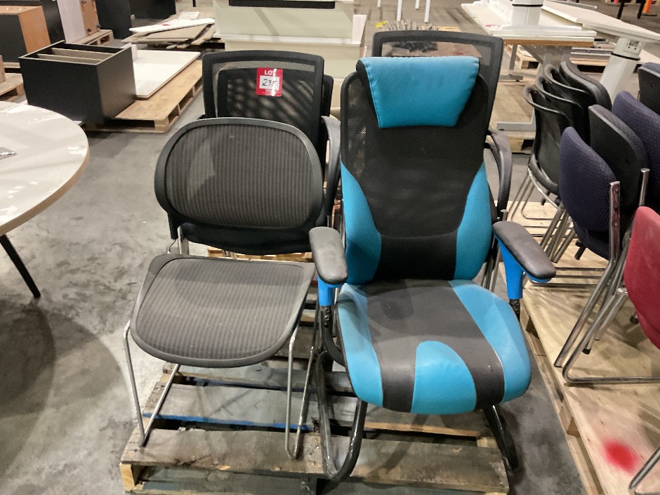 Pallet of Assorted Office Chairs