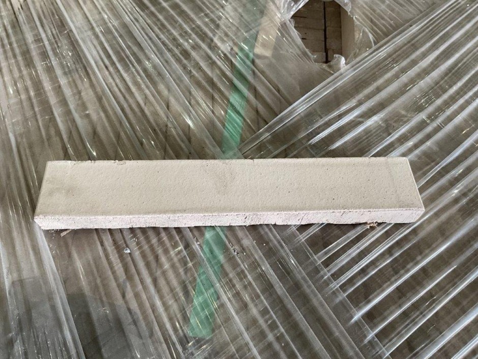 <p>Pallet of Tiles</p>