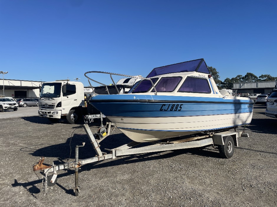 <p>Diplomat Sportscraft MK II Boat</p>