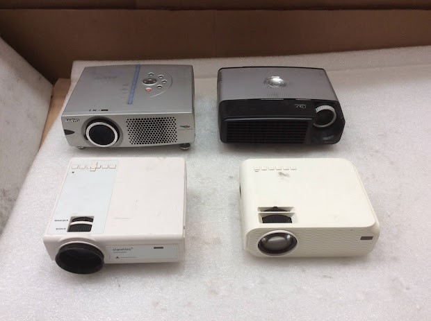 Sanyo PLC-SW20&Acer PD113 Android AI&Staratlas L36P Projector (Lot of 4)
