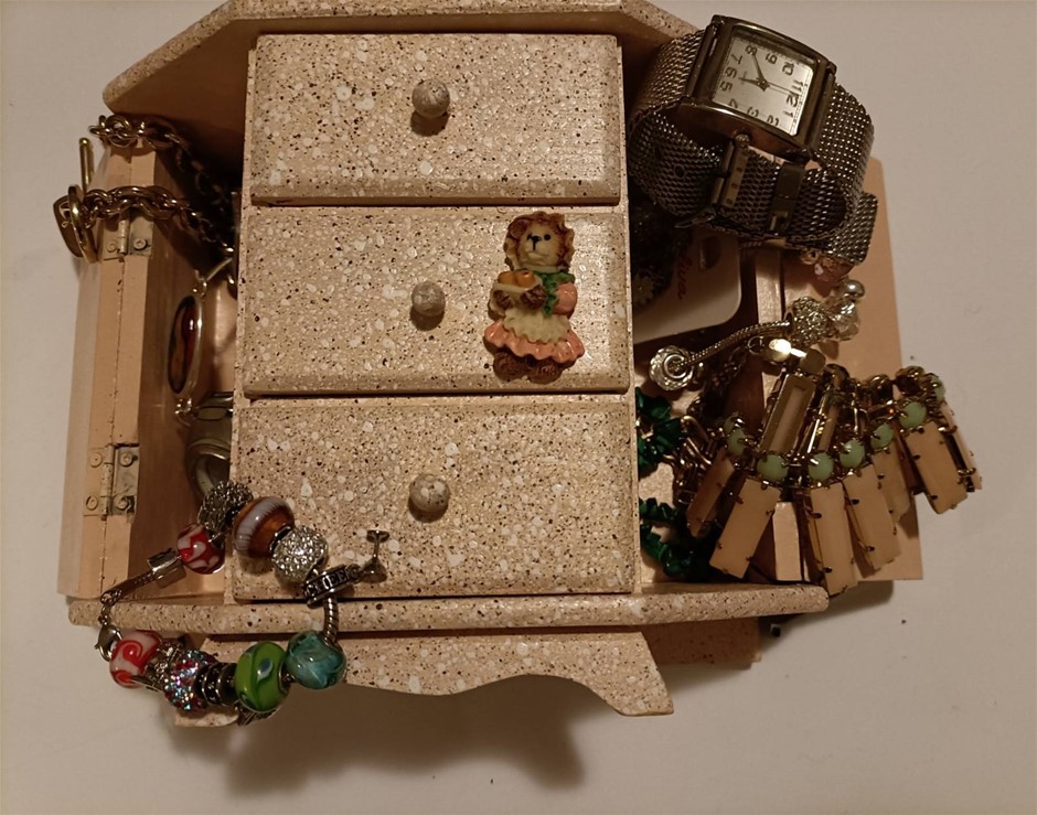 Used Jewelries , watches , and box . Used