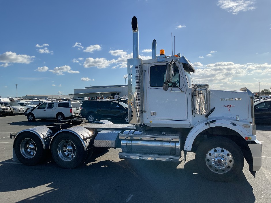 Multi-Vendor Transport and earthmoving Sale
