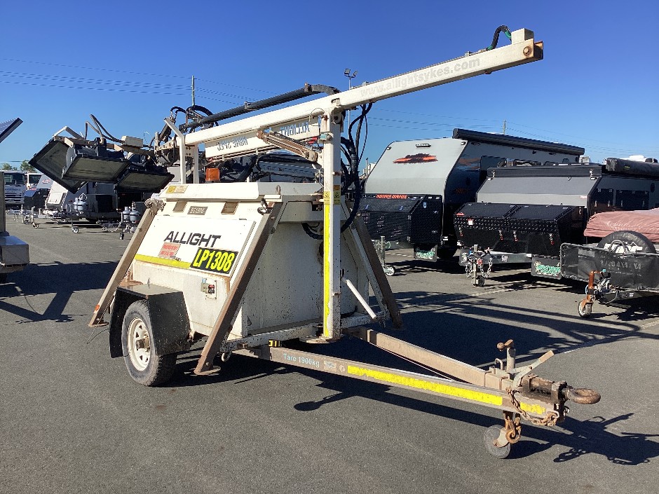 <p>2018 All Light Trailer Mounted Lights</p>