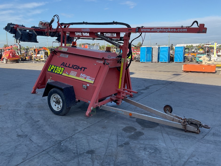 <p>2017 Allight Light Tower Plant Trailer</p>