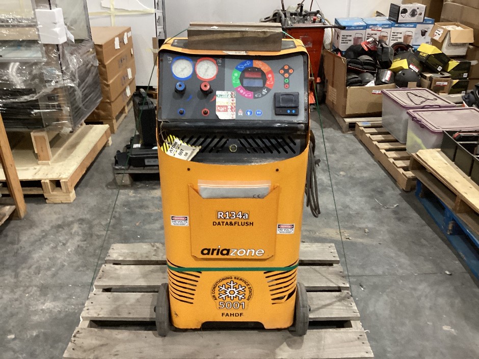 Automotive Air Conditioning Service Station