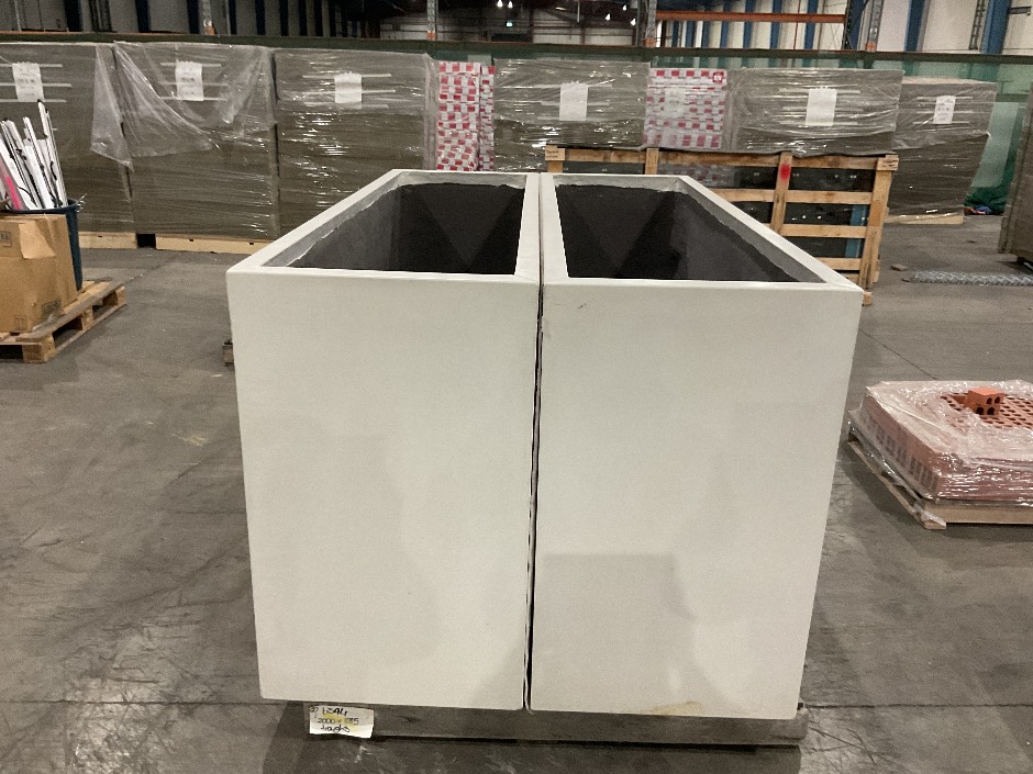 2x Large Pot Planters