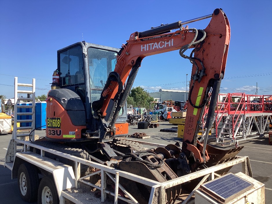 <p>Hitachi ZX33U-5A Hydraulic Excavator and Home Made Dual Axle Plant Trail