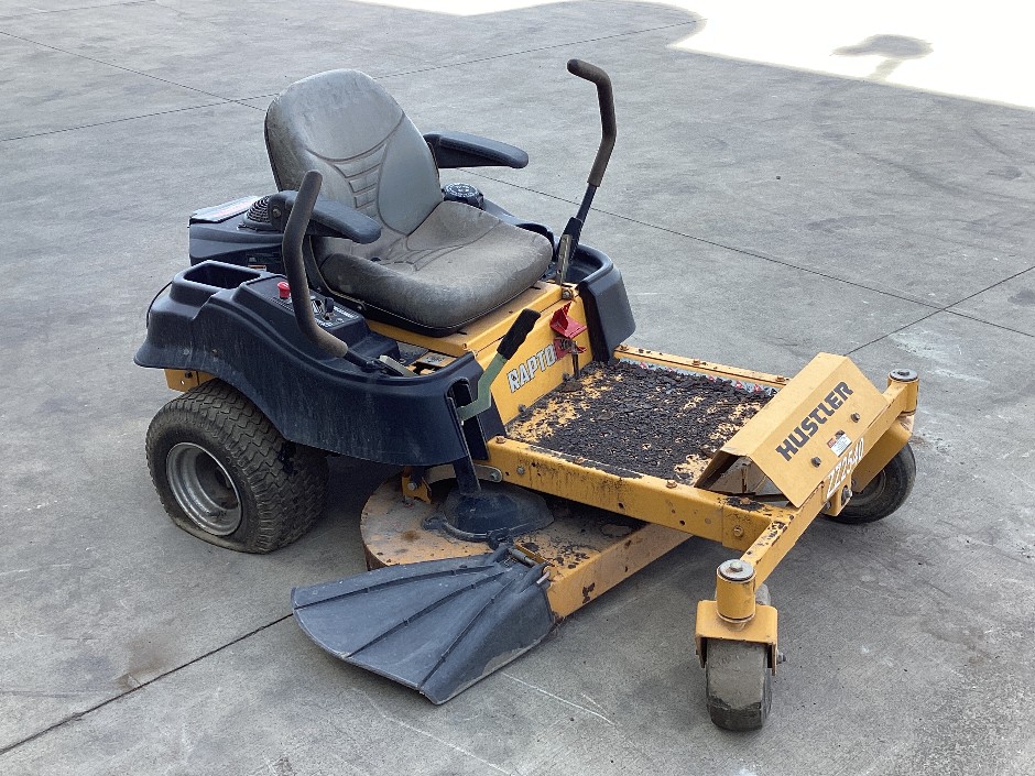 <p>Hustler Raptor Ride-On Lawnmower</p>