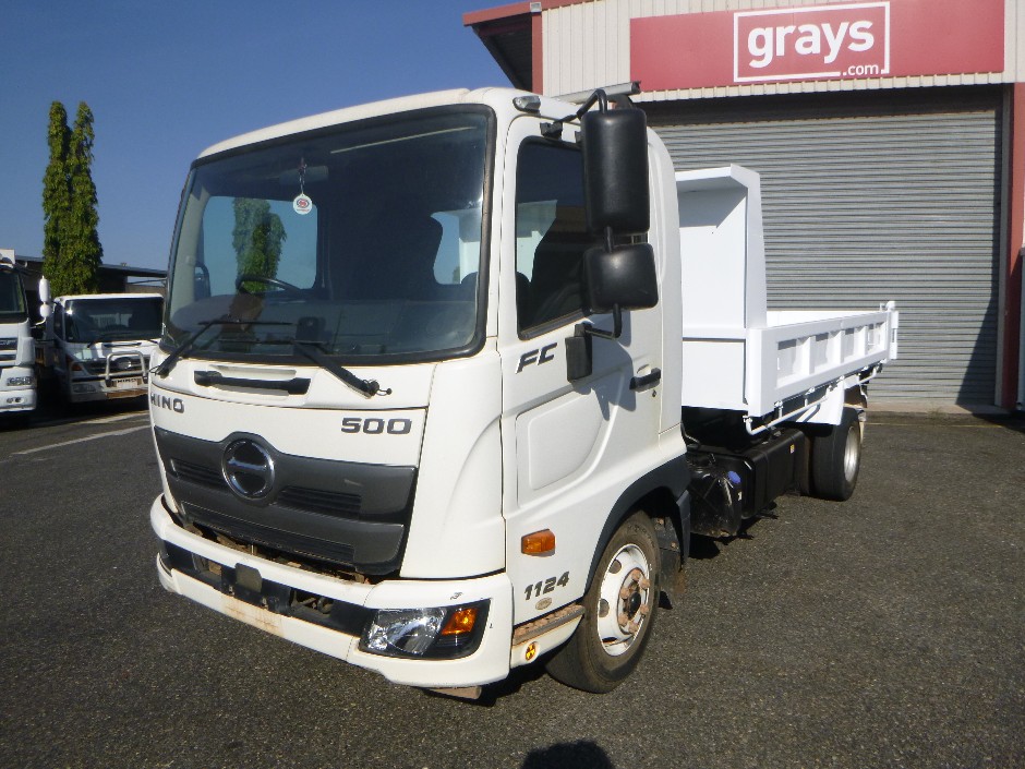 2019 Hino 500 1124 FC SER 4x2 Tipper