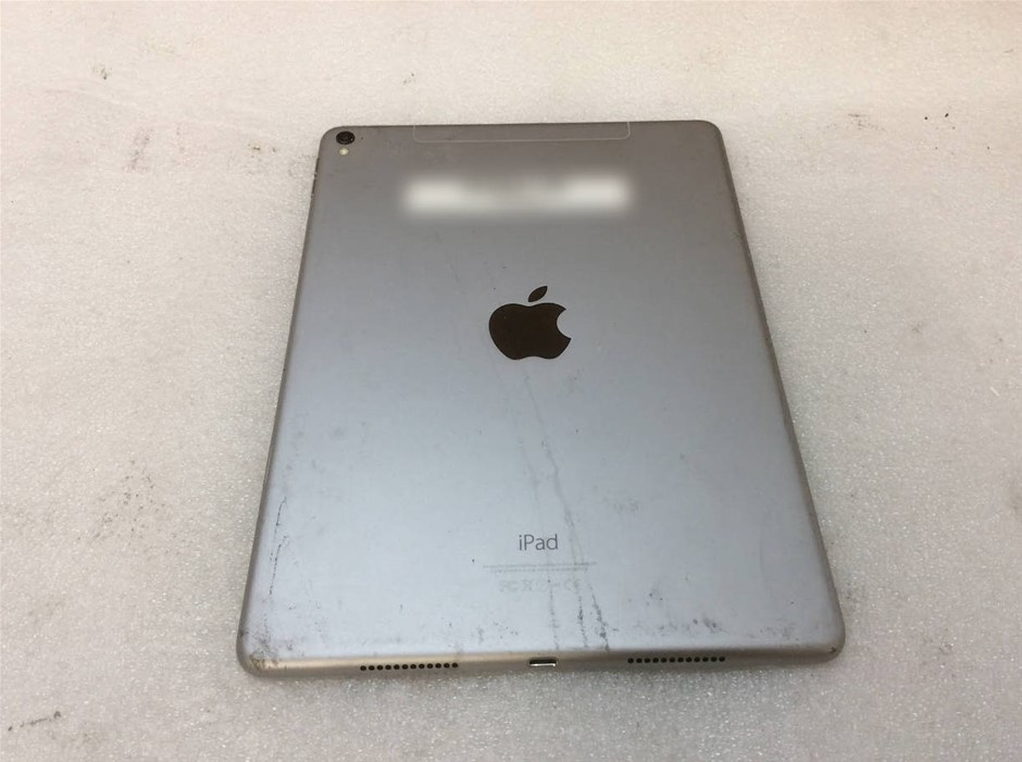 Apple iPad Pro 9.7" (A1674) 128GB Tablet