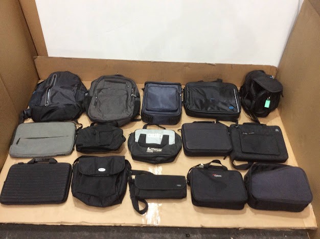 DELL/Optoma/acer Mixed Brand and Model Backpack/Laptop Bag (Lot of 15)