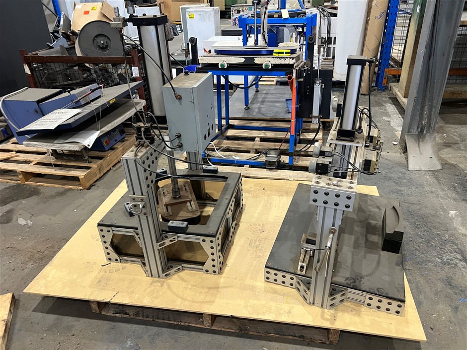 Pallet comprising of 2x Hydralic presses