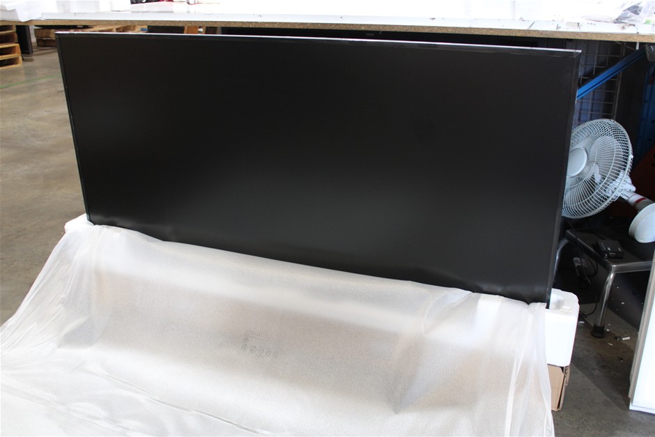 SAMSUNG QM65C