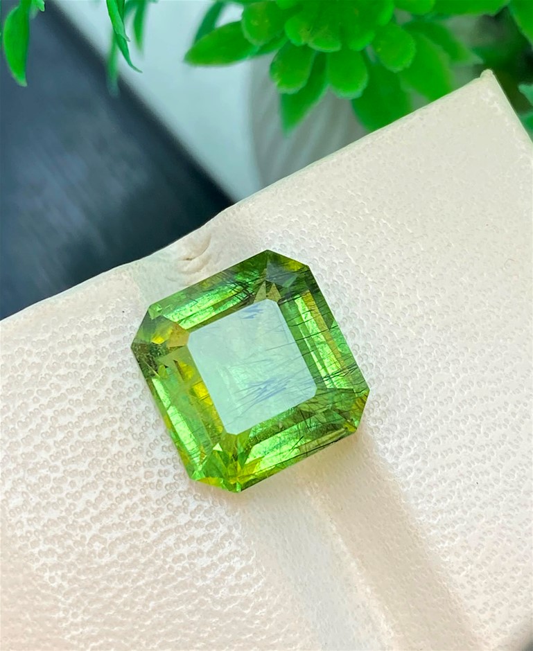 9.35 Carats Natural Rare Ludwigite Peridot
