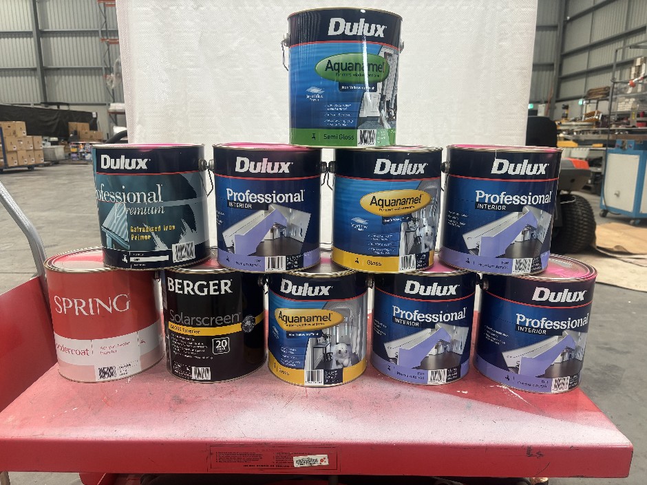 39 x Assorted 4L Paint Tins – Dulux, Berger, Spring & assorted.