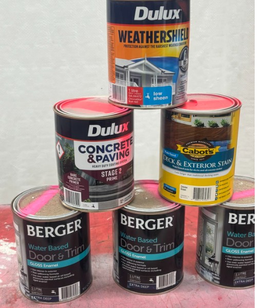 <p>100 x 1L Assorted Paint Tins</p>