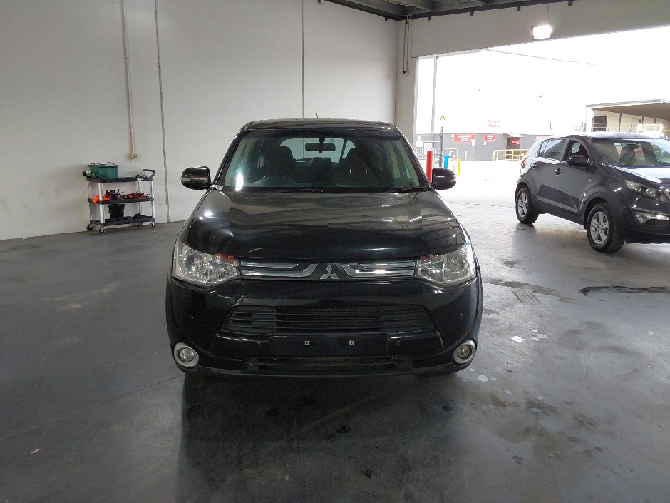 2012 Mitsubishi Outlander LS Petrol