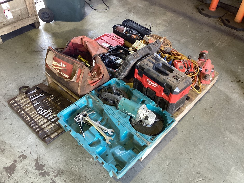 Unreserved - Pallet of Assorted Tools