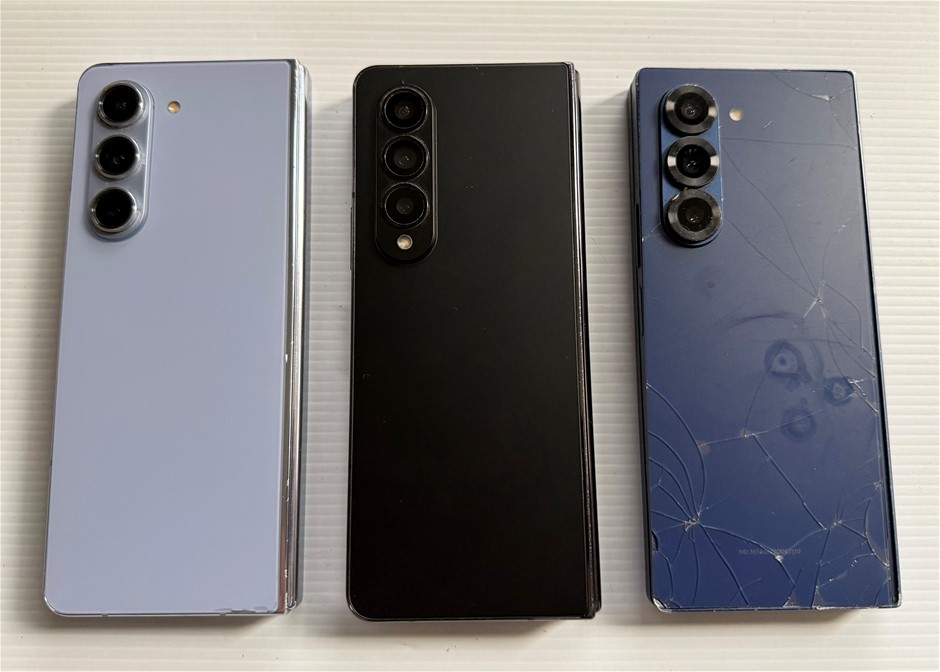 Samsung Galaxy Z Fold 6 / 5 / 4 - For Parts (Lot of 3)