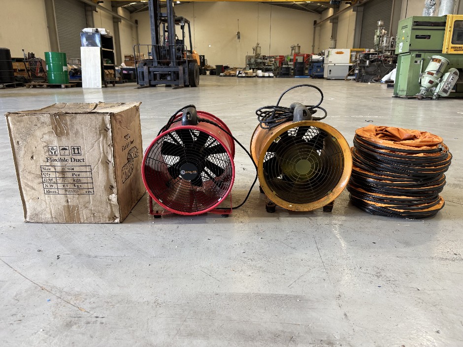 <p>2 x Extraction Fans & Ducting</p>