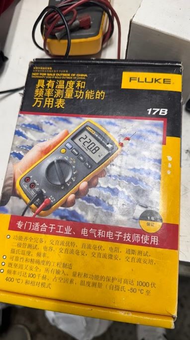 CLOSING DOWN SALE: Multimeter