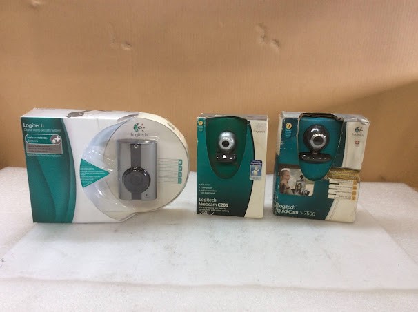 Logitech QuickCam S 7500/C200 Webcam&Logitech CLC-110i Camera (Lot of 3)