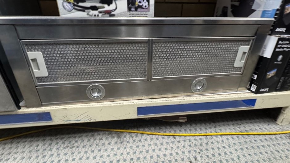 CLOSING DOWN SALE: Rangehood