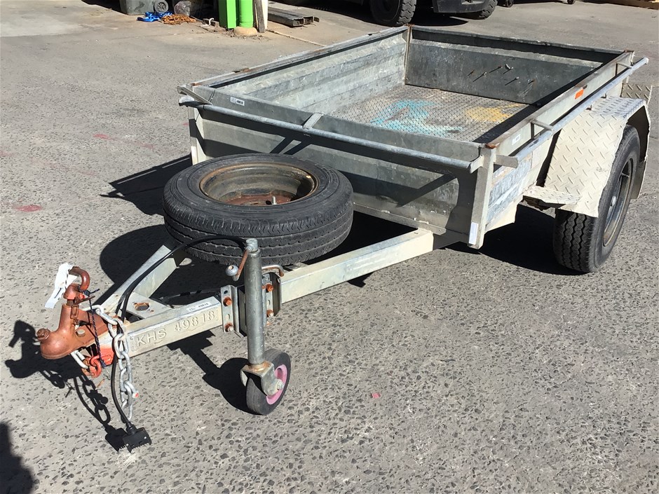 <p>2004 ATA Trailers Box Trailer</p>