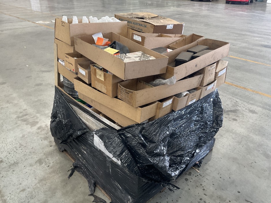 <p>Pallet of Assorted Miscellaneous Goods</p>