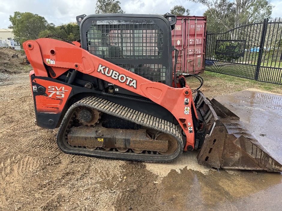 Kubota SVL75 Skid steer