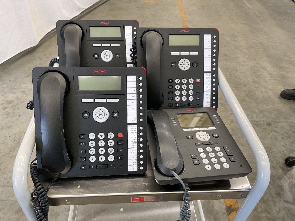 <p>AVAYA Desk Phones x4</p>