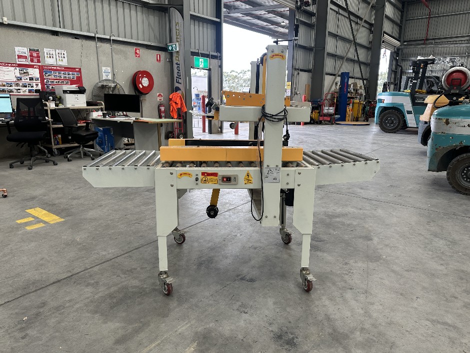 <p>1 x Sealing Machine</p>
