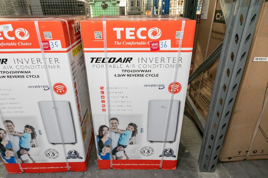 <p>TECO TPO24HVWAH Portable Reverse Cycle Air Conditioner Unopen in Box</p>