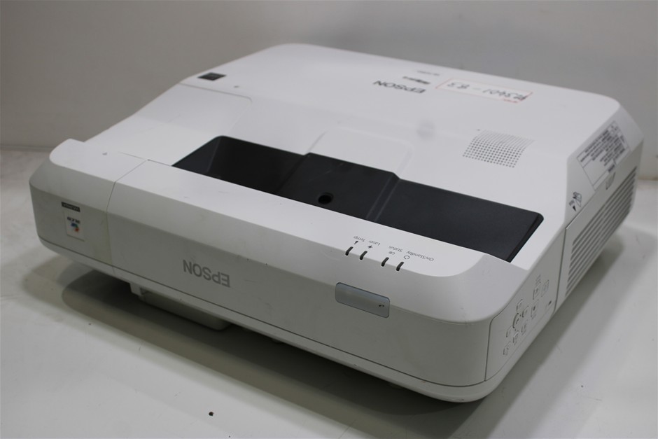 <p>EPSON EB-1470UI</p>