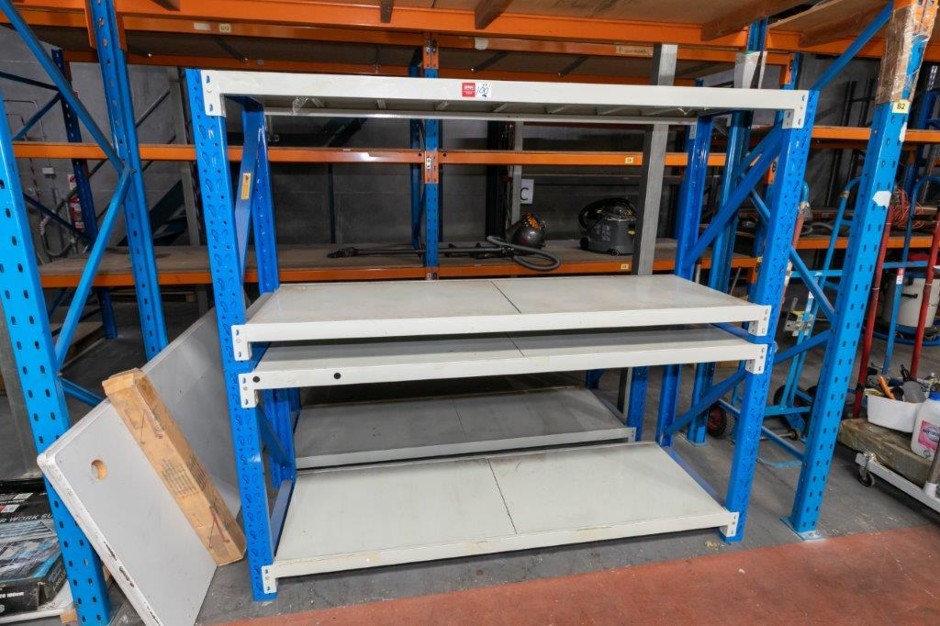 Work Bench with Adjustable Under Shelf Units