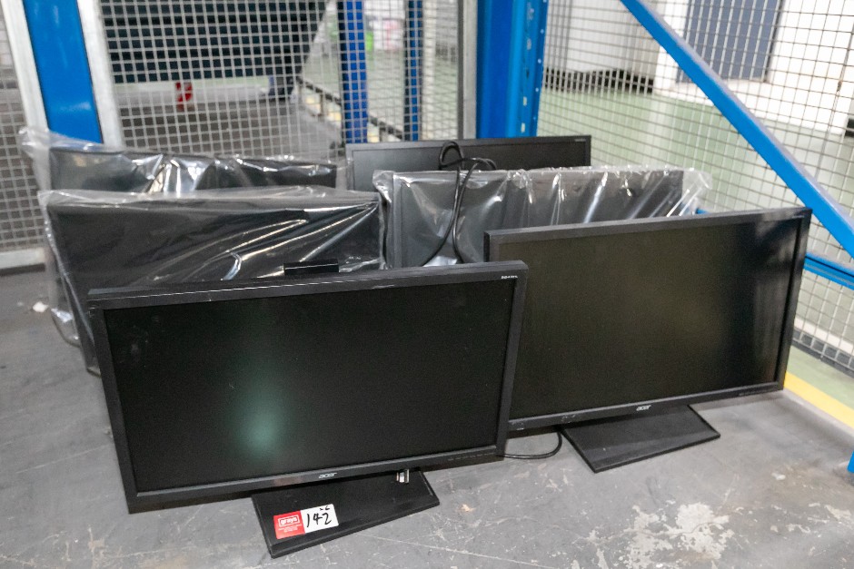<p>Acer B243HL LED Monitors</p>