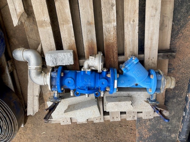 Water Pumping System Piping with Valves - Roma