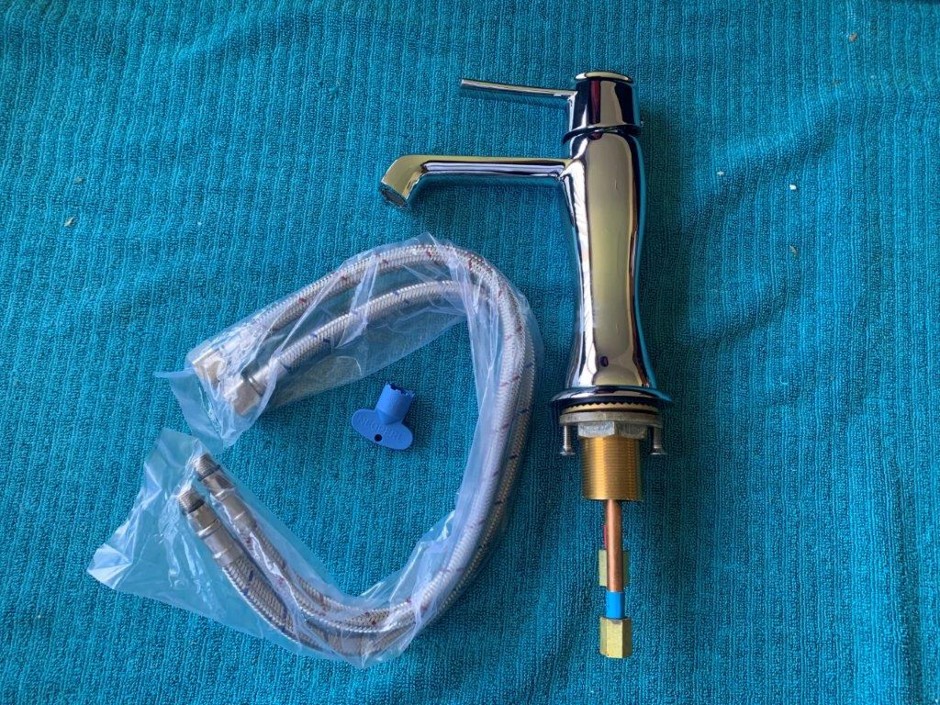 1 x Simply Inspiring Basin Mixing Tap (Unused)