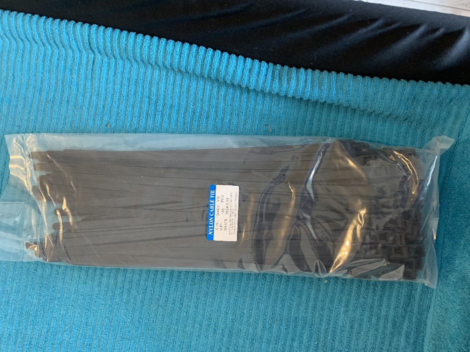 6 x Packets of Nylon Cable Ties, 10mm x 400mm (Unused)