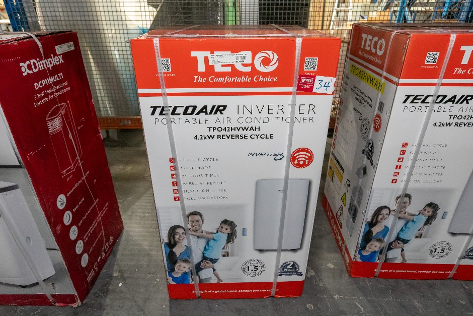 <p>TECO Portable Reverse Cycle Air Conditioner Unopened in Box</p>