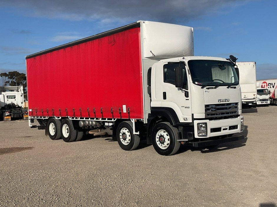 2023 Isuzu FYJ 8x4 Curtainsider