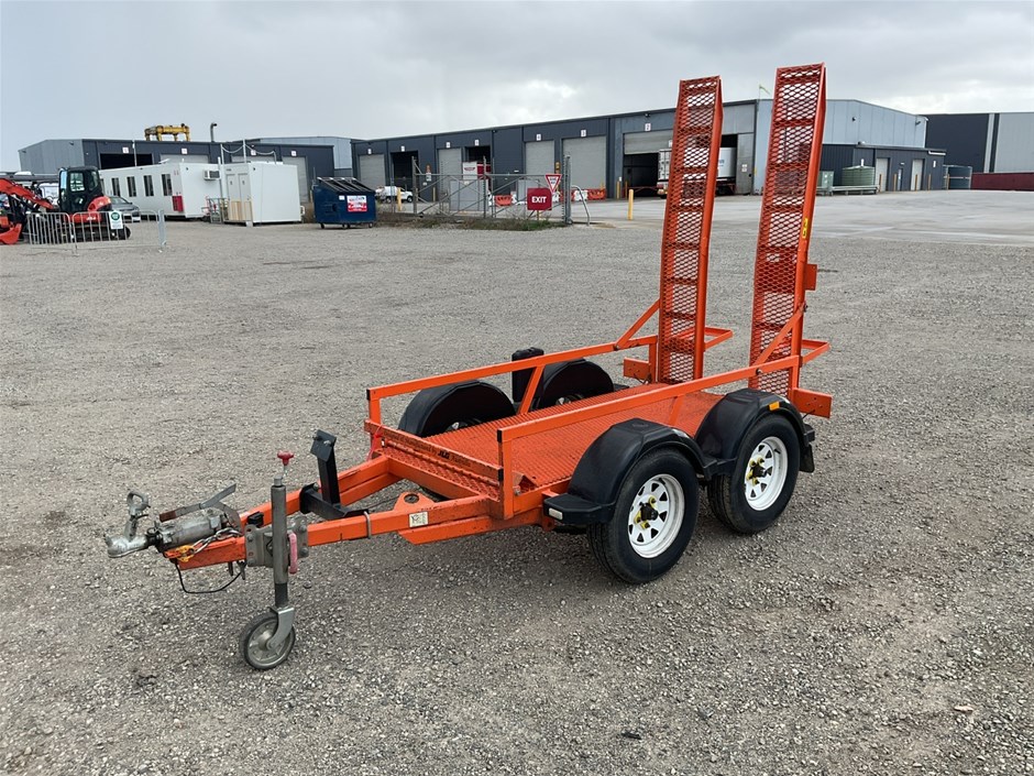 <p>2022 JLG Industries  TSL2000 Tandem Plant Trailer</p>